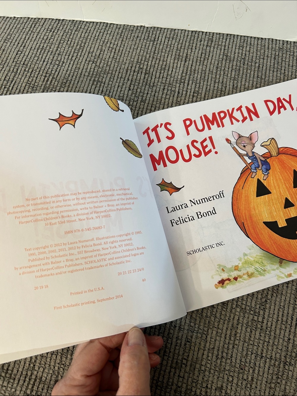 Pumpkin Day, Mouse! Book By Laura Numeroff & Felicia Bond give a mouse series - Picture 3 of 5